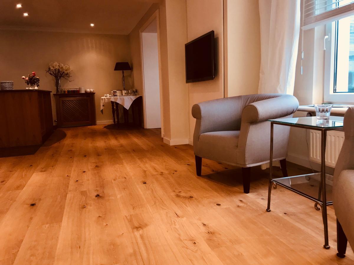 Kleines Hotel Форхайм Екстериор снимка